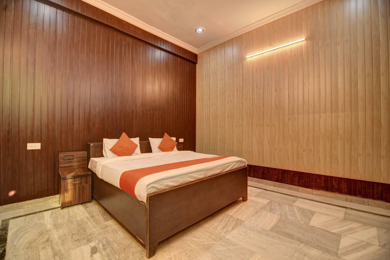Oyo 19533 D Nest Inn Lucknow Exterior foto